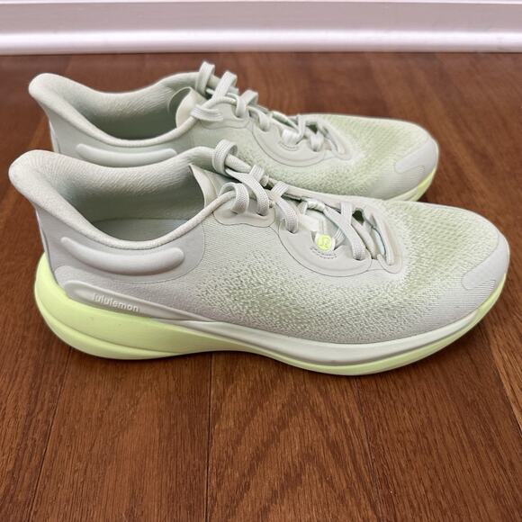 Lululemon Chargefeel Workout Low 2 Shoes Womens Size 8.5 Green Sneakers Athletic - Picture 1 of 10